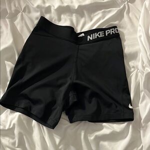 Nike Pro Women's Black Shorts 5 inch